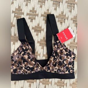 SPANX  Sports Bra NWT